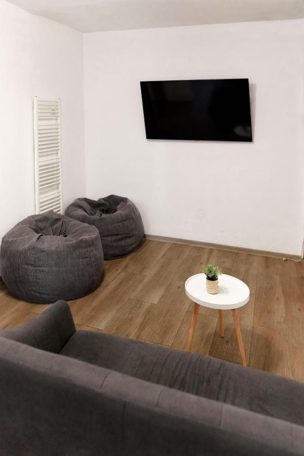 Bta Apartment Manastur Cluj-Napoca Ngoại thất bức ảnh
